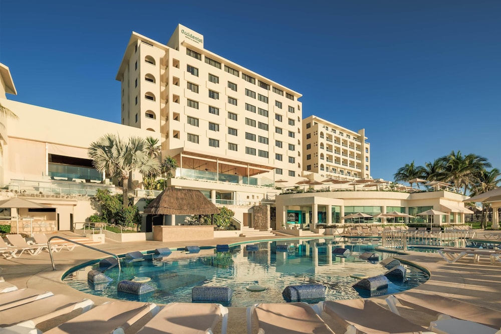 Occidental Tucancún All Inclusive — Hotel building in Cancun, Quintana Roo