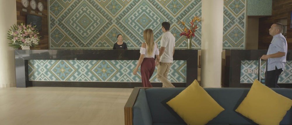 Occidental Tucancún All Inclusive — Hotel building in Cancun, Quintana Roo