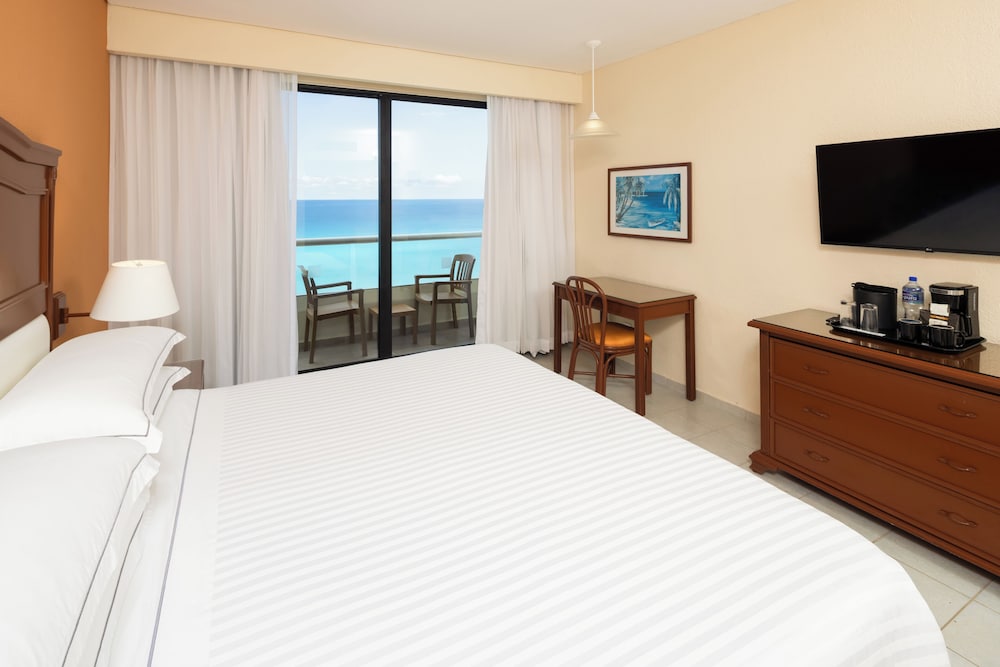 Occidental Tucancún All Inclusive — Hotel rooms in Cancun, Quintana Roo