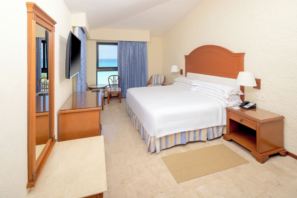 Occidental Tucancún All Inclusive — Hotel rooms in Cancun, Quintana Roo