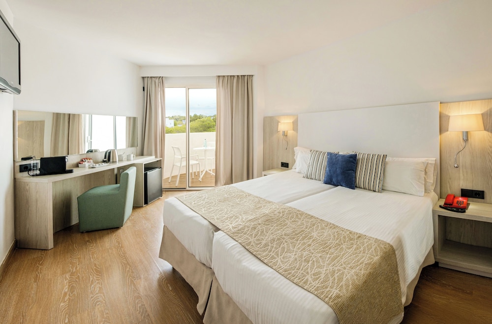 Sentido Fido Tucan - Adults Only — Hotel rooms in Cala d´Or, Balearic Islands