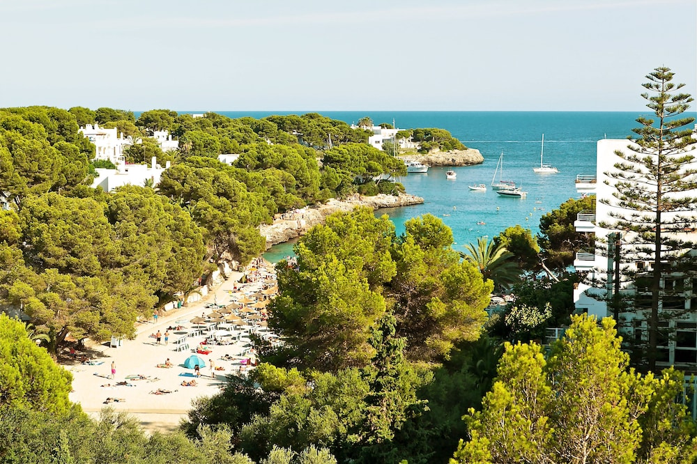 Sentido Fido Tucan - Adults Only — Beach in Cala d´Or, Balearic Islands