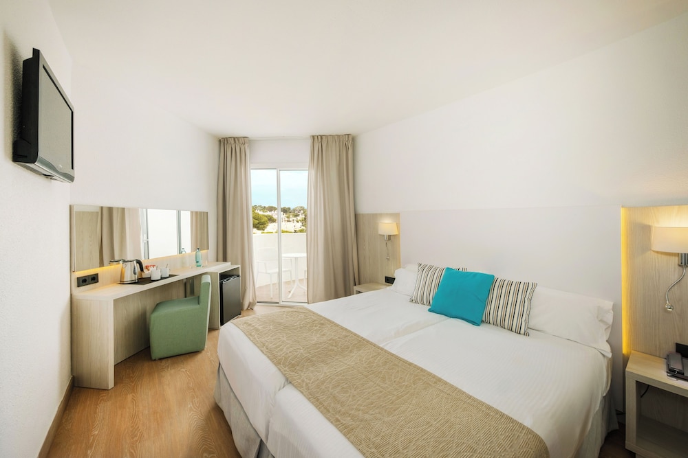 Sentido Fido Tucan - Adults Only — Hotel rooms in Cala d´Or, Balearic Islands