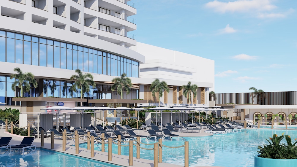 Beach Palace Family Resort & Spa - All-Inclusive — Swimming pool in Cancun, Quintana Roo