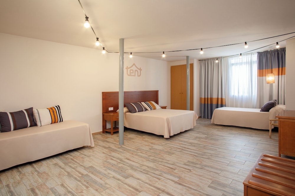tent Torremolinos — Hotel rooms in Torremolinos, Andalusia
