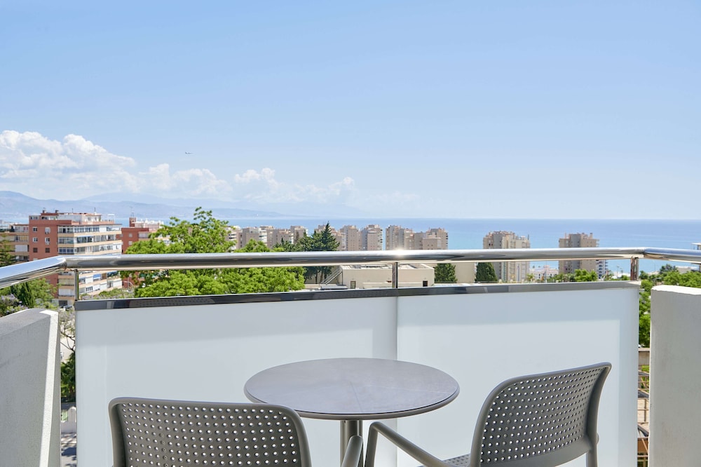 tent Torremolinos — Hotel rooms in Torremolinos, Andalusia