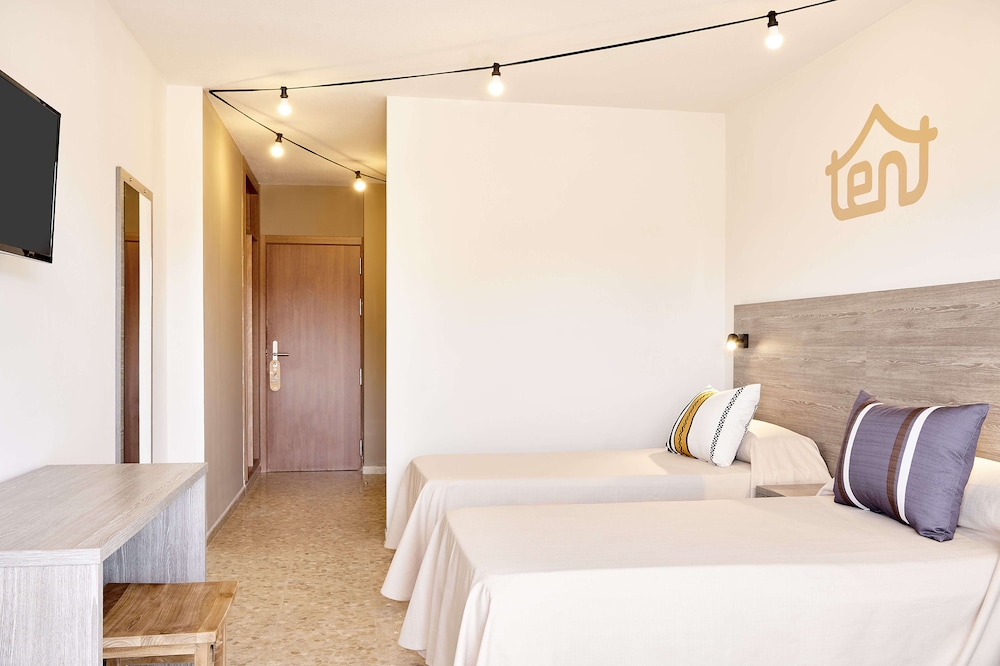 tent Torremolinos — Hotel rooms in Torremolinos, Andalusia
