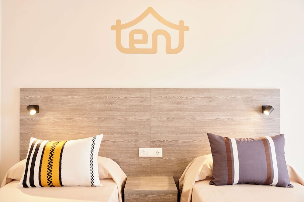 tent Torremolinos — Hotel rooms in Torremolinos, Andalusia