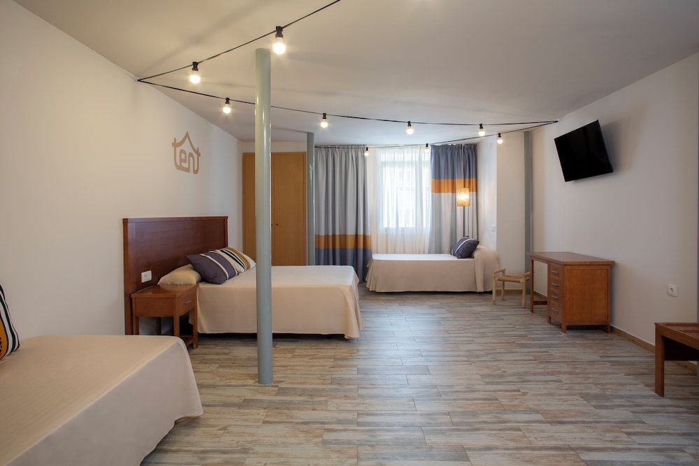 tent Torremolinos — Hotel rooms in Torremolinos, Andalusia