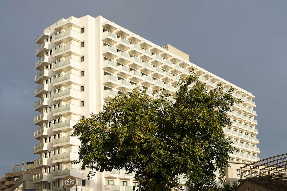 tent Torremolinos — Hotel building in Torremolinos, Andalusia