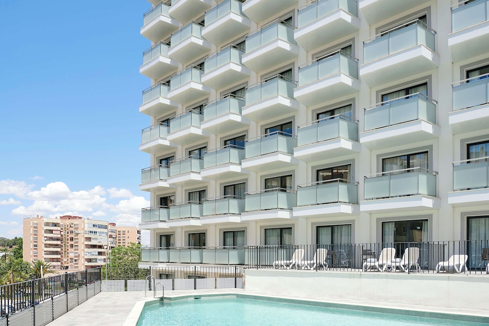 tent Torremolinos — Hotel building in Torremolinos, Andalusia