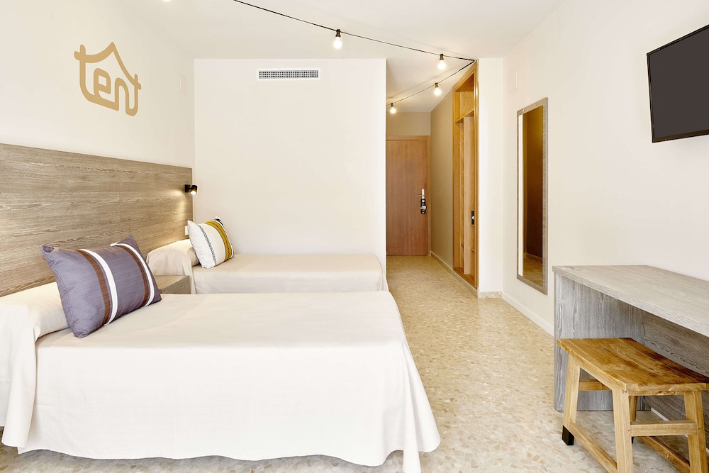 tent Torremolinos — Hotel rooms in Torremolinos, Andalusia
