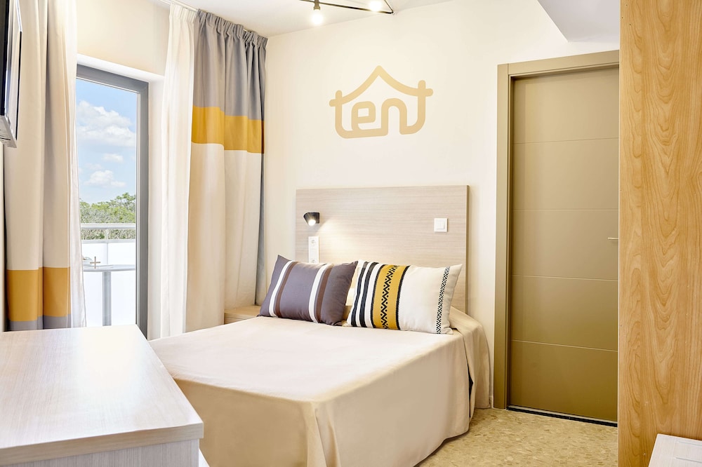 tent Torremolinos — Hotel rooms in Torremolinos, Andalusia