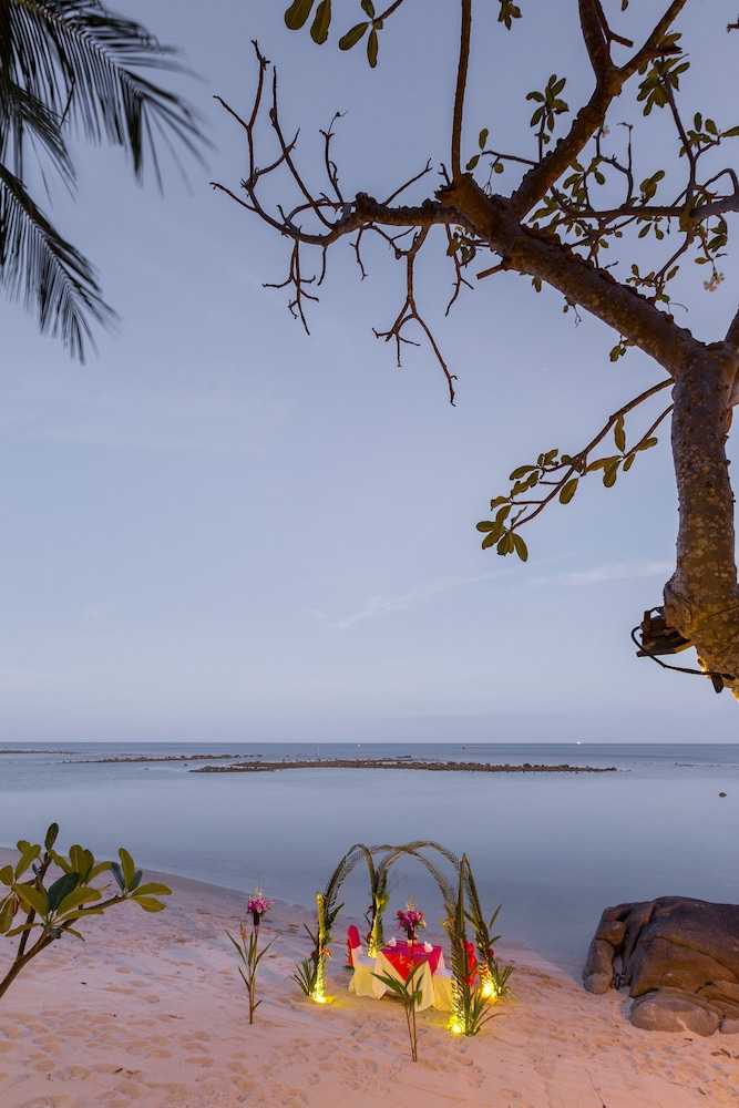 Centara Villas Samui — Beach in Na Mueang, Surat Thani