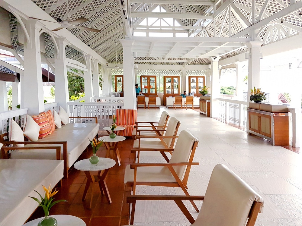Centara Villas Samui — Restaurant & bars in Na Mueang, Surat Thani