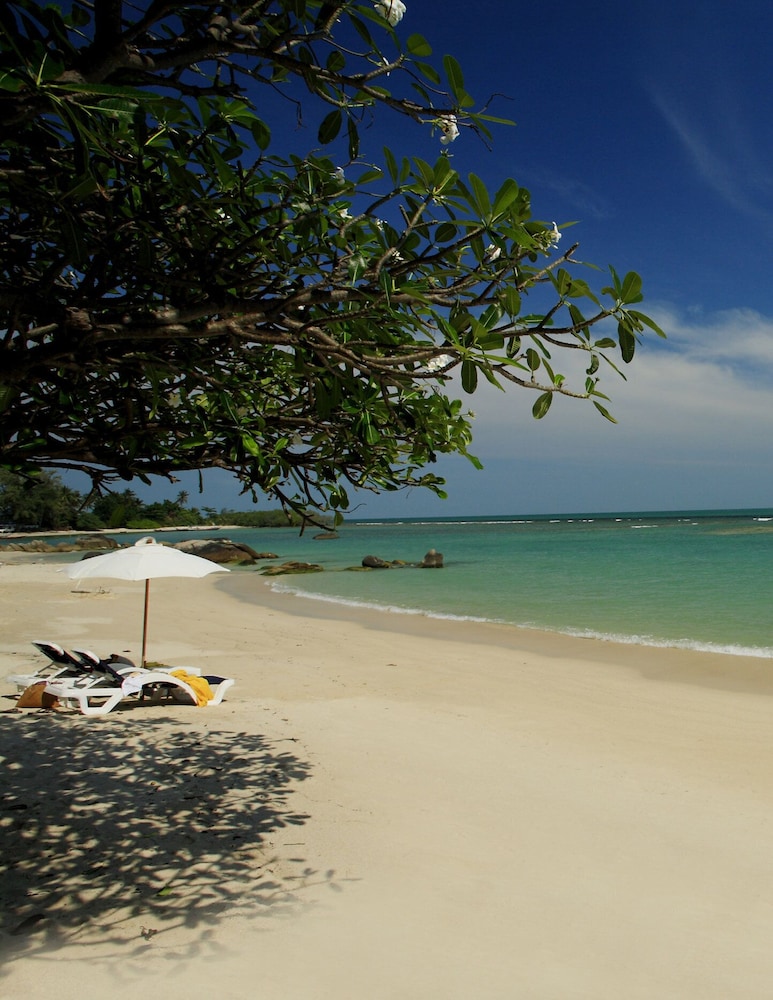 Centara Villas Samui — Beach in Na Mueang, Surat Thani