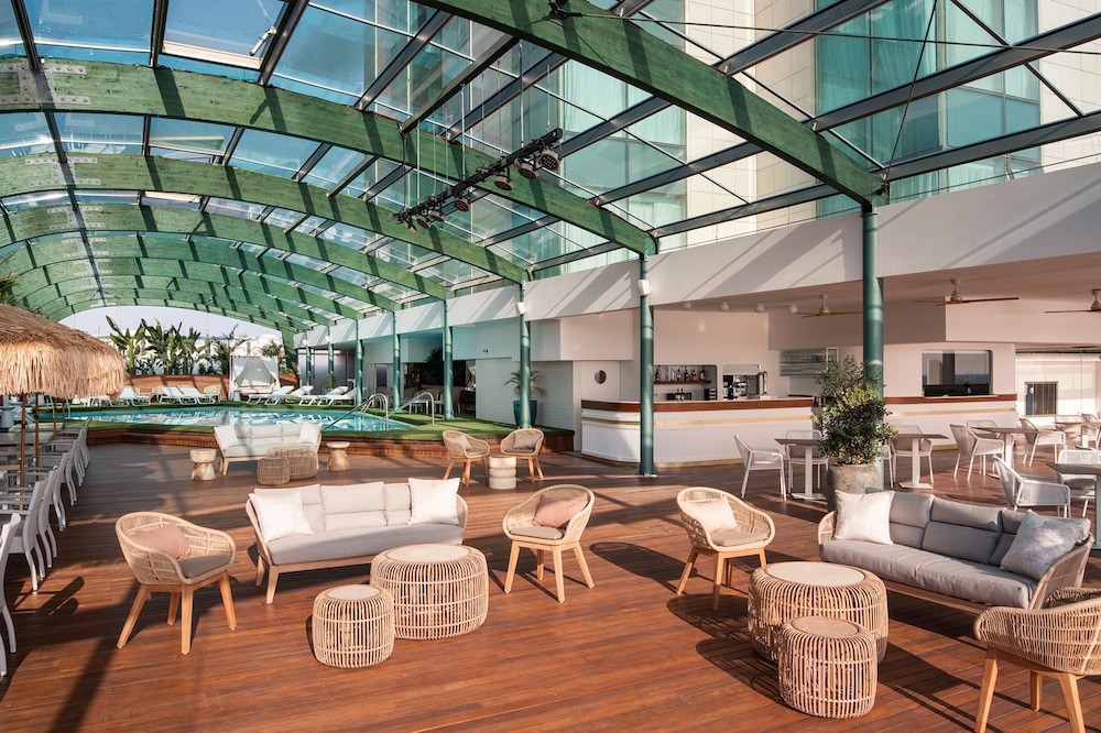 Arrecife Gran Hotel & Spa — Restaurant & bars in Arrecife, Canary Islands
