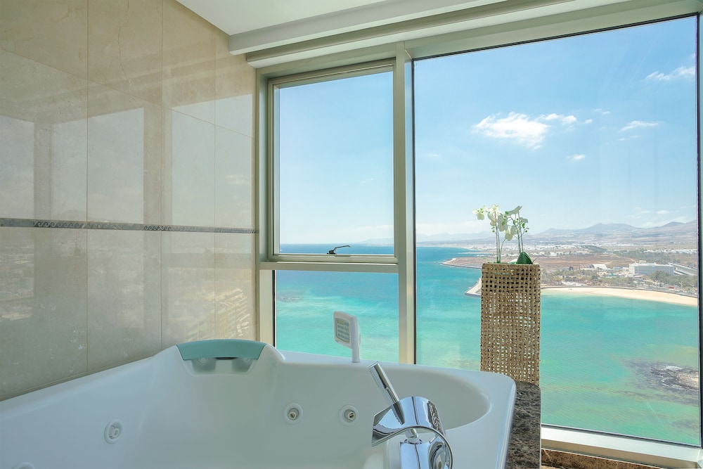 Arrecife Gran Hotel & Spa — Hotel rooms in Arrecife, Canary Islands