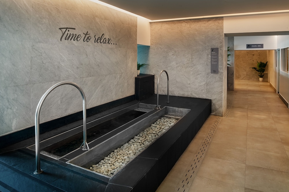 Arrecife Gran Hotel & Spa — Spa in Arrecife, Canary Islands