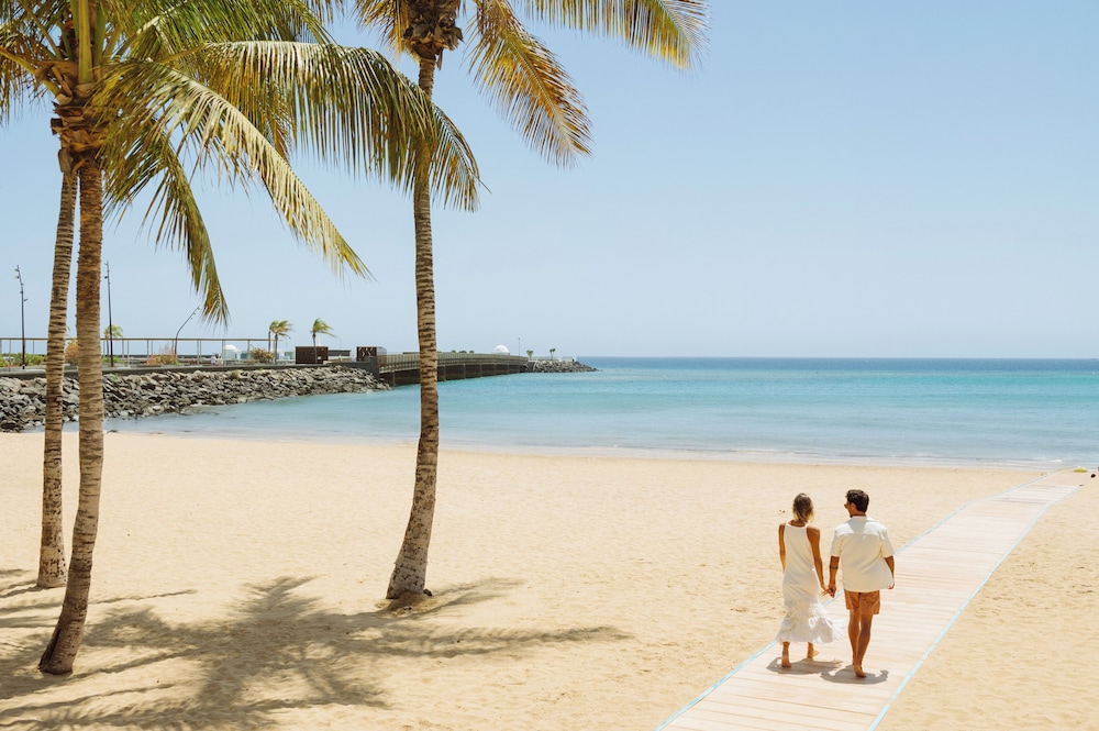 Arrecife Gran Hotel & Spa — Beach in Arrecife, Canary Islands