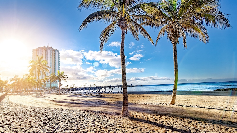 Arrecife Gran Hotel & Spa — Beach in Arrecife, Canary Islands