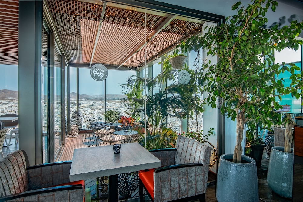 Arrecife Gran Hotel & Spa — Restaurant & bars in Arrecife, Canary Islands