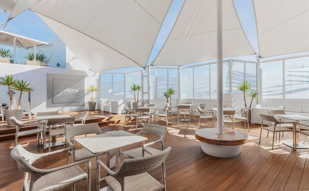 Hotel Lancelot — Restaurant & bars in Arrecife, Canary Islands