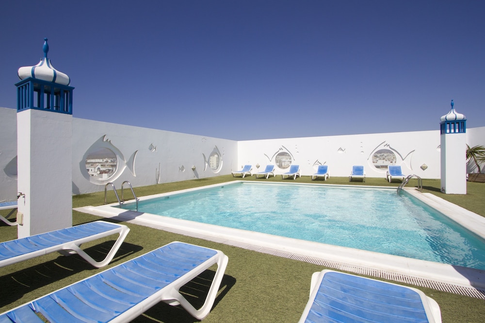 Hotel Lancelot — Swimming pool in Arrecife, Canary Islands