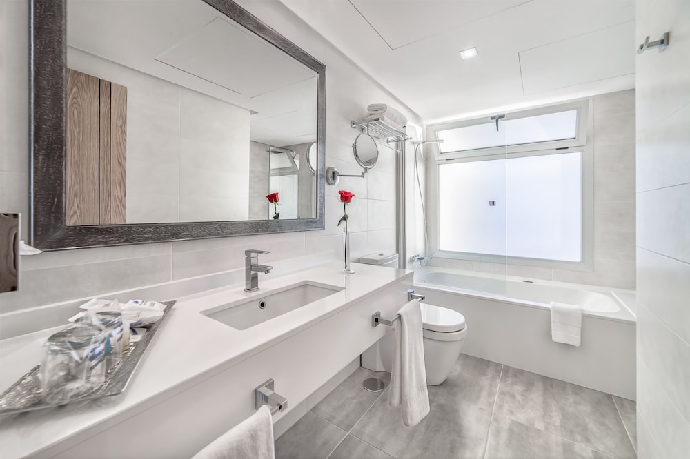 Hotel Lancelot — Hotel rooms in Arrecife, Canary Islands
