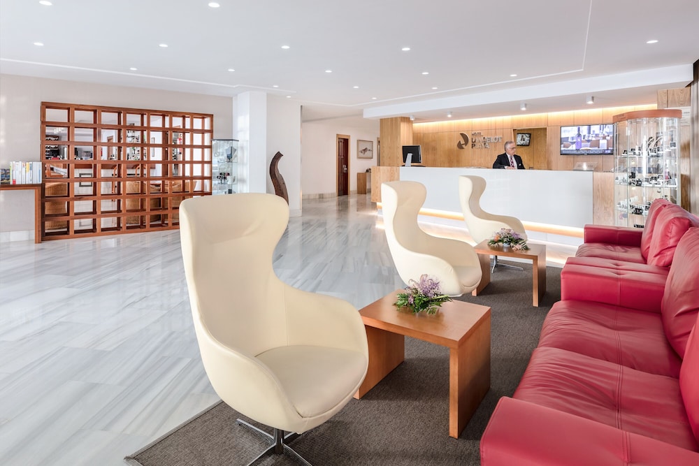 Hotel Lancelot — Hotel building in Arrecife, Canary Islands