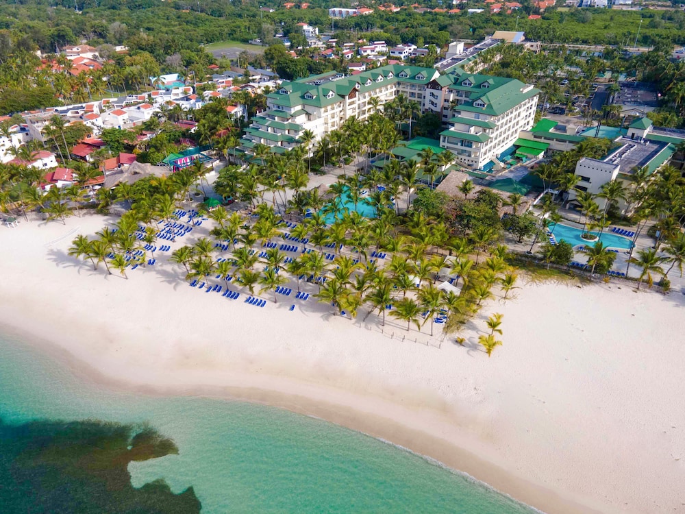 Coral Costa Caribe Beach Resort - All Inclusive — Beach in Juan Dolio, San Pedro de Macorís