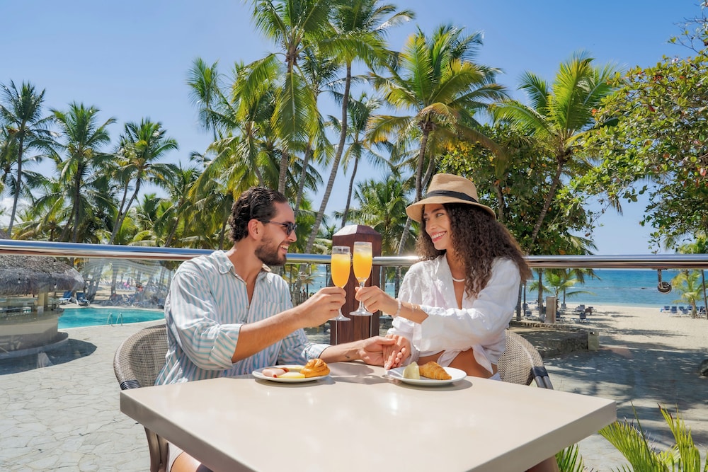 Coral Costa Caribe Beach Resort - All Inclusive — Restaurant & bars in Juan Dolio, San Pedro de Macorís