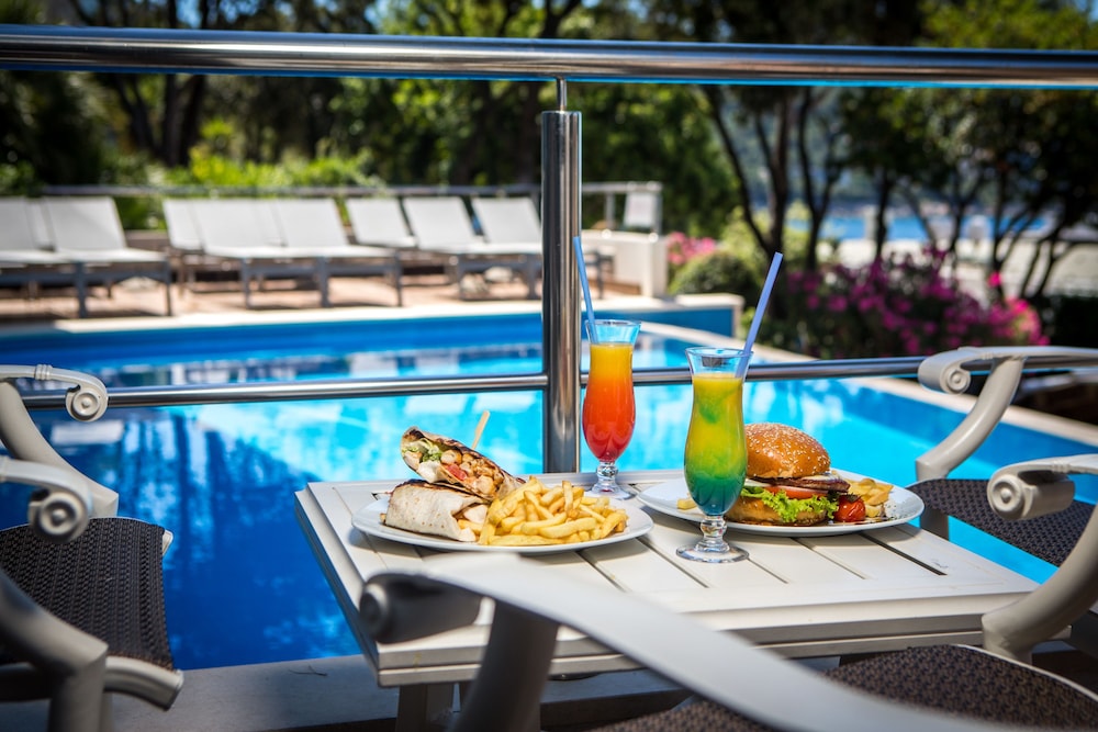 Hotel Royal Ariston — Swimming pool in Dubrovnik, Dubrovnik-Neretva
