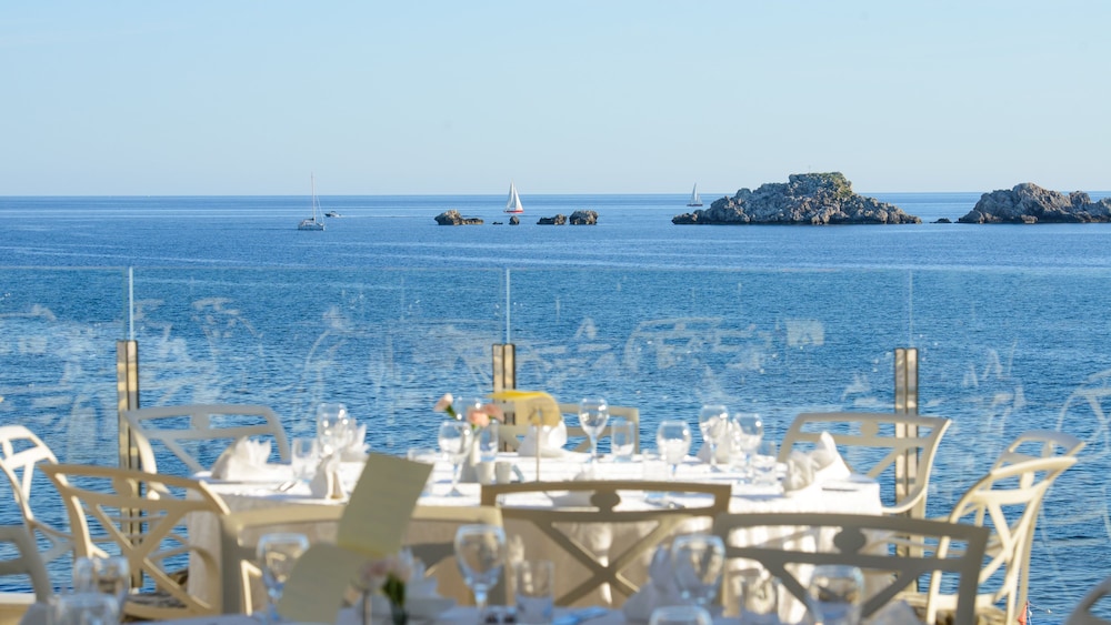 Hotel Royal Ariston — Restaurant & bars in Dubrovnik, Dubrovnik-Neretva