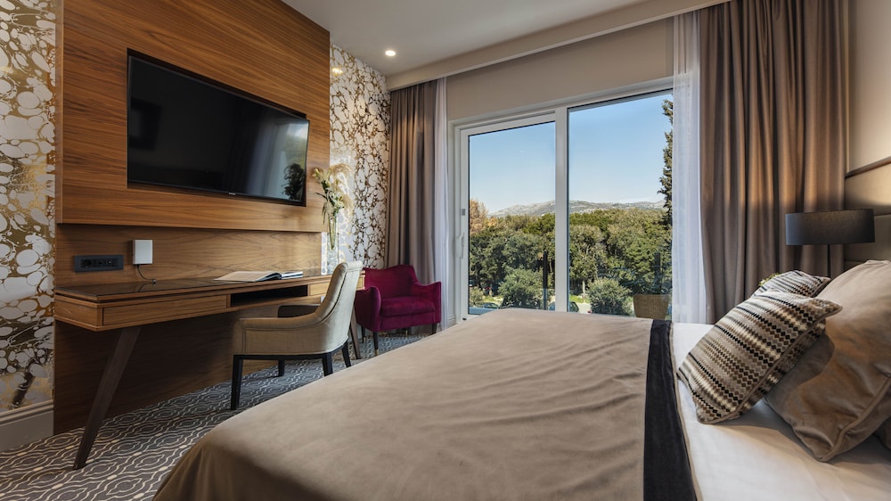 Hotel Royal Ariston — Hotel rooms in Dubrovnik, Dubrovnik-Neretva