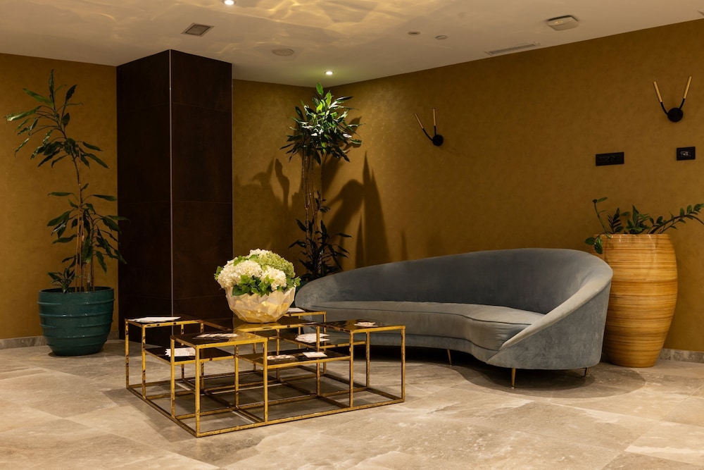 Hotel Royal Ariston — Hotel rooms in Dubrovnik, Dubrovnik-Neretva