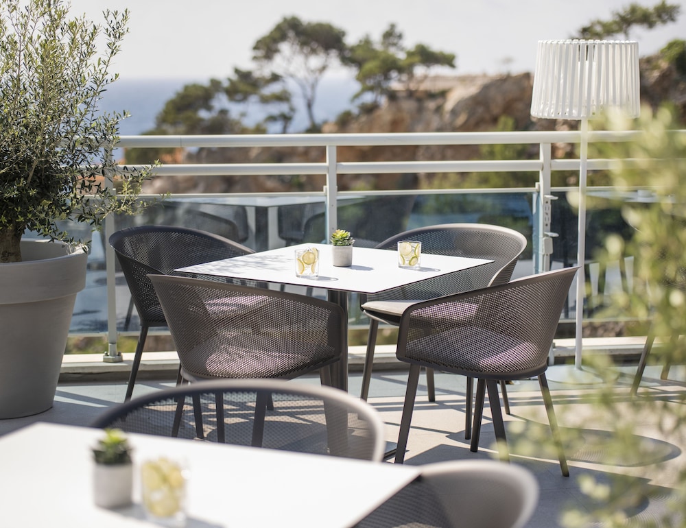 Hotel Bellevue Dubrovnik — Restaurant & bars in Dubrovnik, Dubrovnik-Neretva