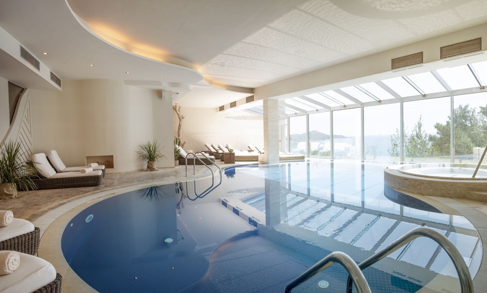 Hotel Bellevue Dubrovnik — Swimming pool in Dubrovnik, Dubrovnik-Neretva