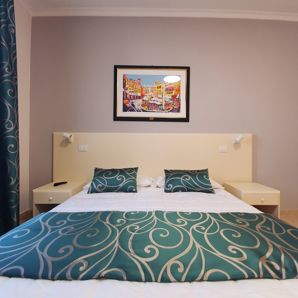 Hotel Centrale Spa & Relax — Hotel rooms in Alcamo, Sicily