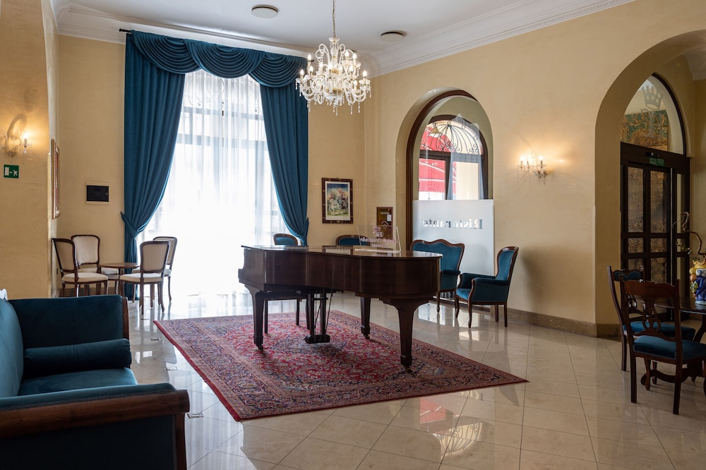 Hotel Centrale Spa & Relax — Hotel rooms in Alcamo, Sicily