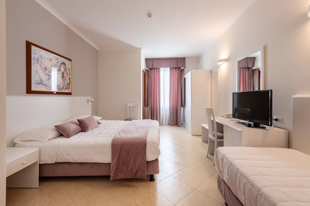 Hotel Centrale Spa & Relax — Hotel rooms in Alcamo, Sicily