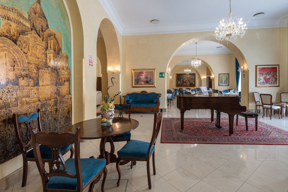 Hotel Centrale Spa & Relax — Hotel building in Alcamo, Sicily
