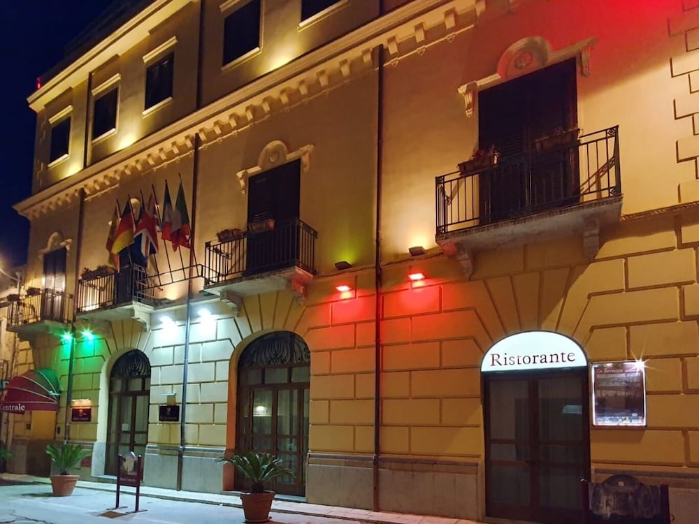 Hotel Centrale Spa & Relax — Hotel building in Alcamo, Sicily
