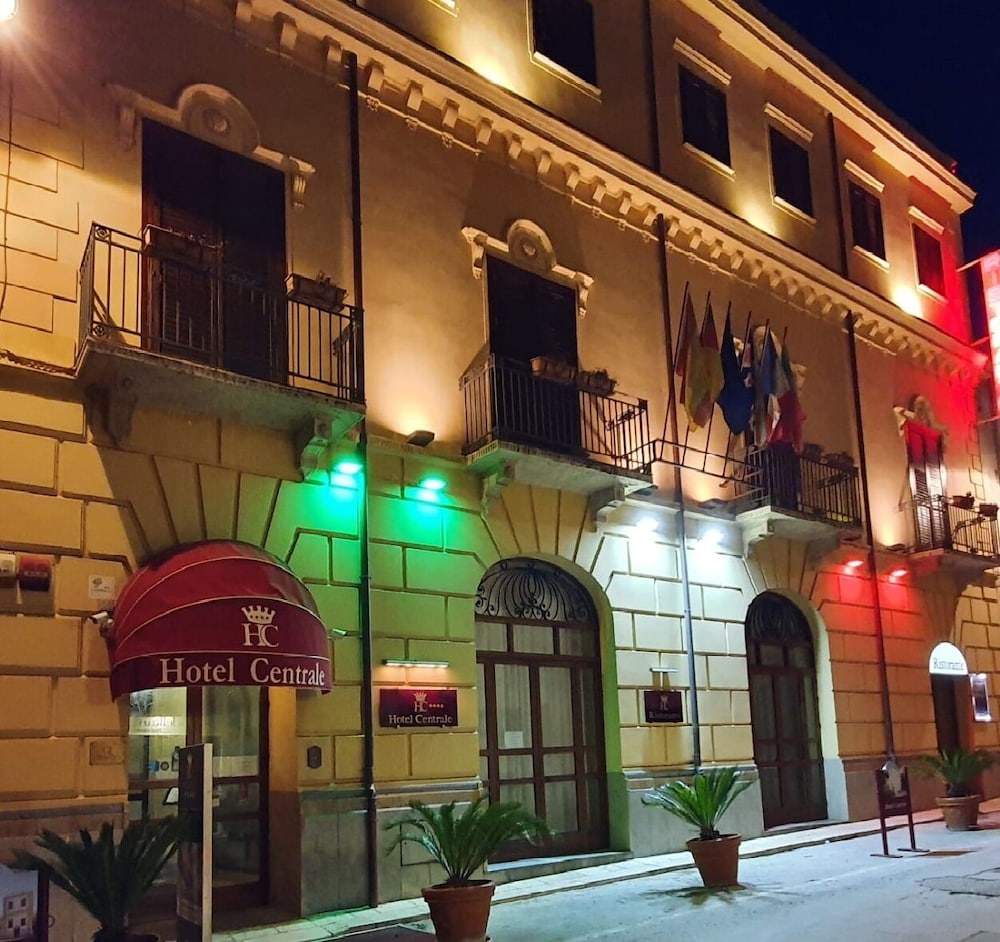 Hotel Centrale Spa & Relax — Hotel building in Alcamo, Sicily