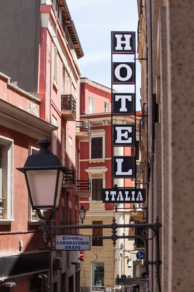Hotel Italia — Hotel building in Cagliari, Sardinia