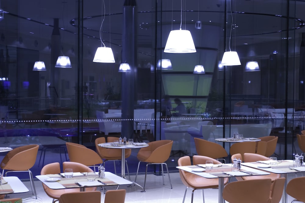 UNA HOTELS T Hotel Cagliari — Restaurant & bars in Cagliari, Sardinia