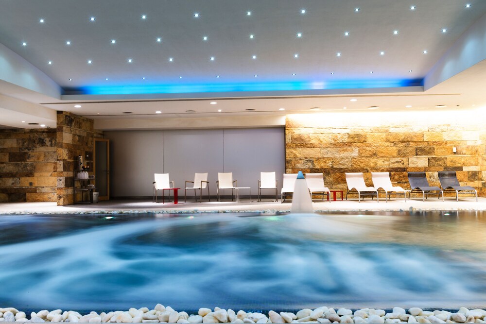 UNA HOTELS T Hotel Cagliari — Spa in Cagliari, Sardinia