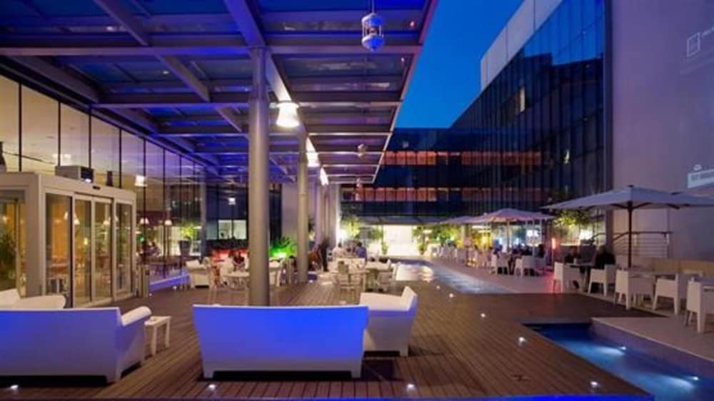 UNA HOTELS T Hotel Cagliari — Restaurant & bars in Cagliari, Sardinia