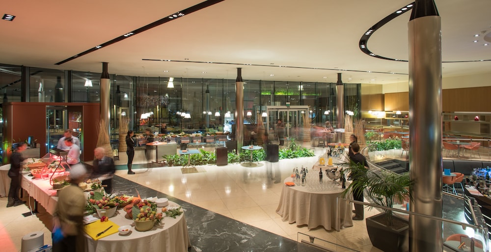 UNA HOTELS T Hotel Cagliari — Restaurant & bars in Cagliari, Sardinia