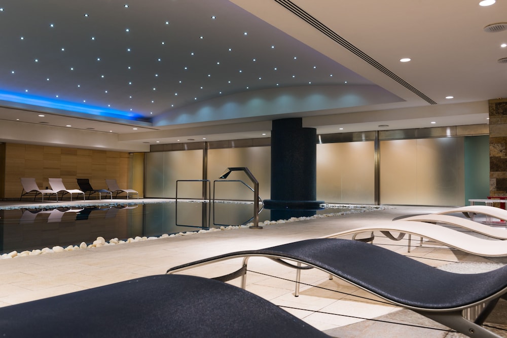UNA HOTELS T Hotel Cagliari — Spa in Cagliari, Sardinia